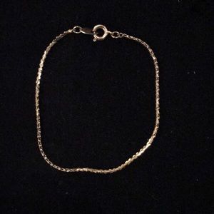 Avon Goldtone Thin Bracelet